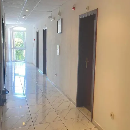 Hotel Concordia Plaza 2 3*
