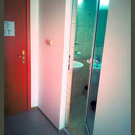 מלון Concordia Plaza 2